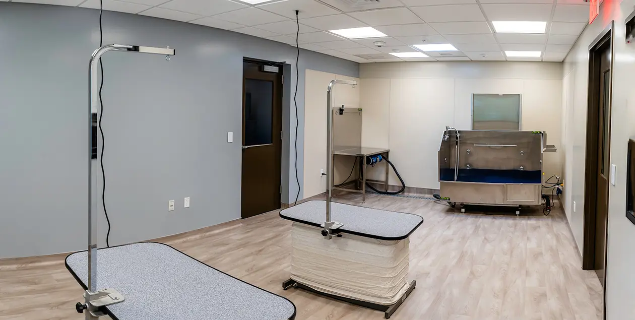 07067 Schofield Barracks Pet Care Grooming Web Sized