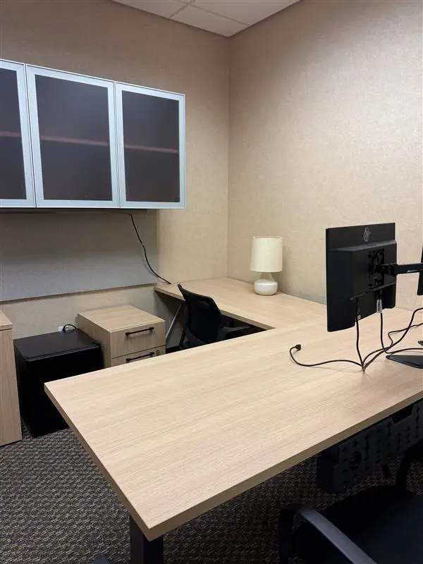 Hraccounting Empty Office