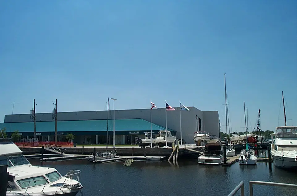 Palm Cove Marina Stellar 05