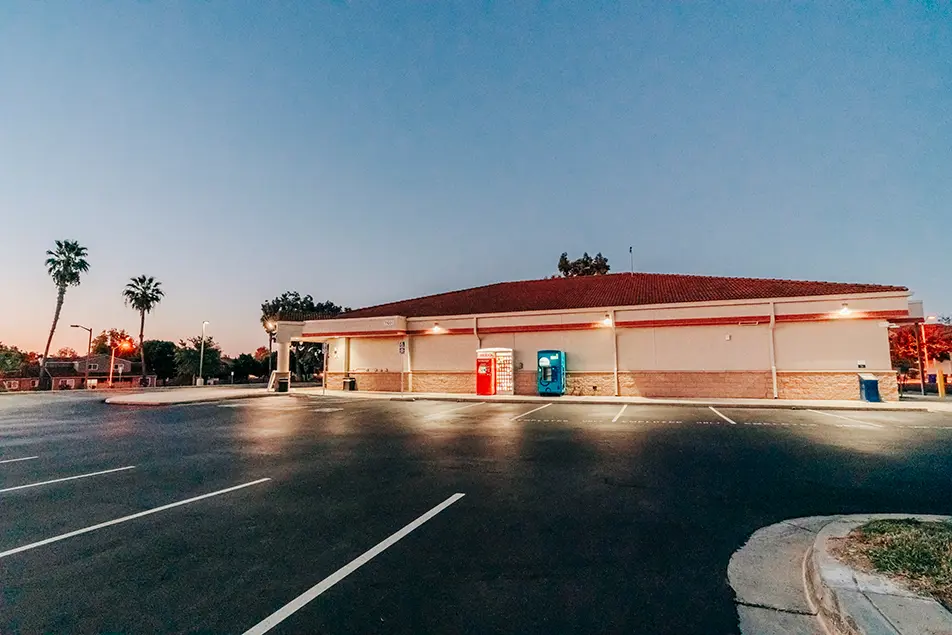 Marine Mart 3